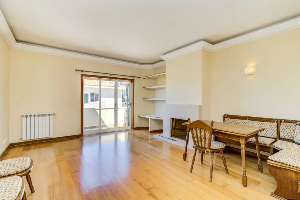 Apartment — 2 ch. — Estoril