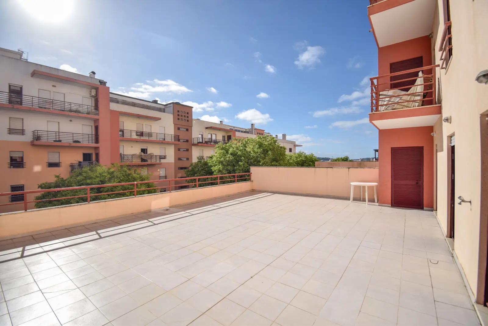 Apartment — 2 ch. — Linda A Velha
