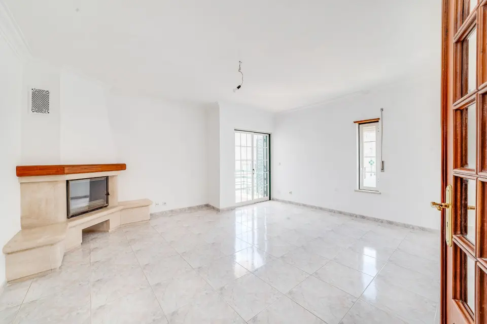 Apartment — 2 ch. — São Domingos de Rana