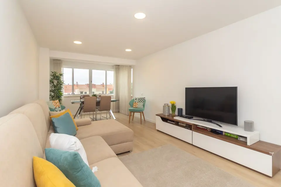 Apartment — 2 ch. — Amadora