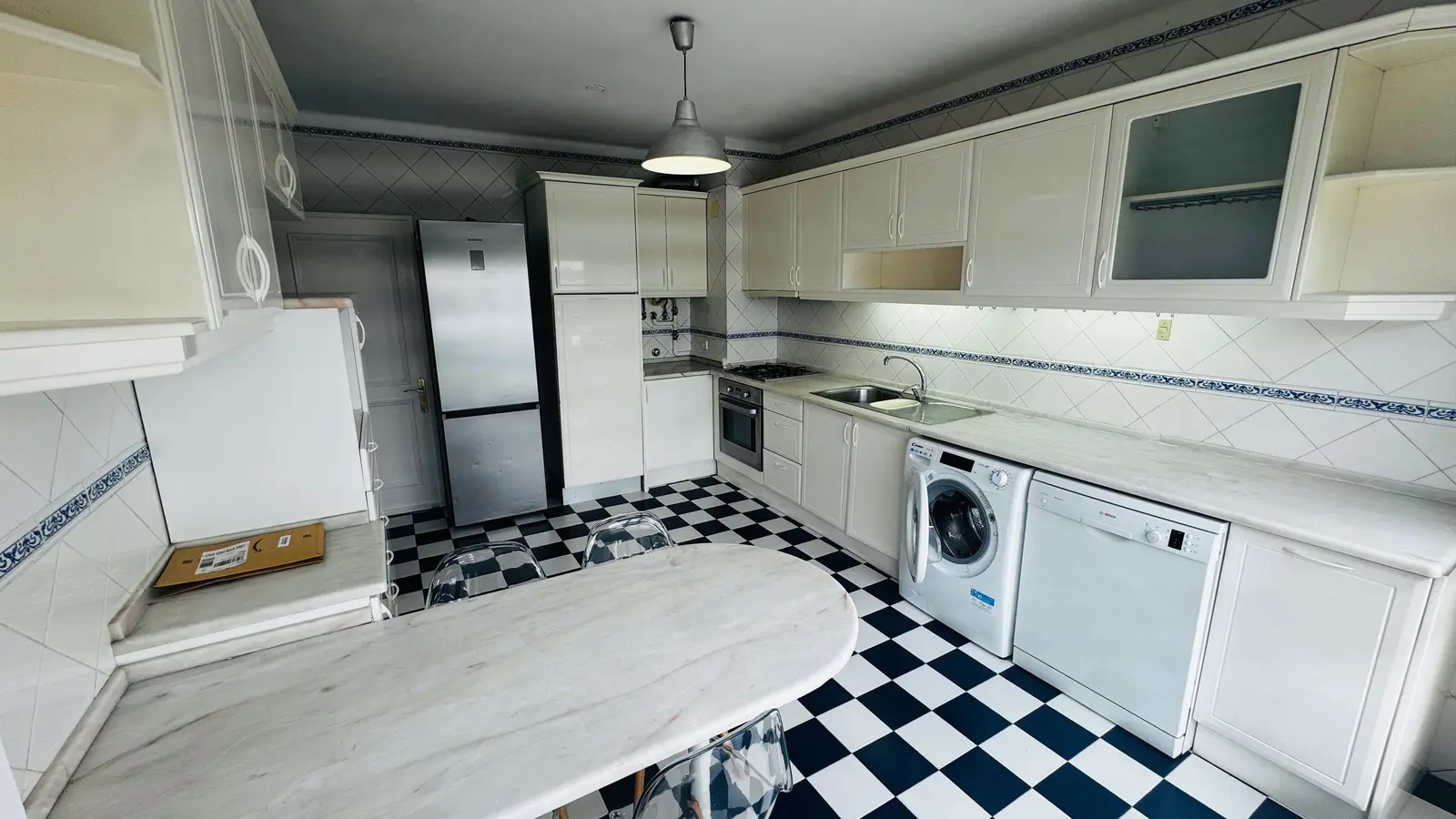 Apartment — 5 ch. — Lisboa